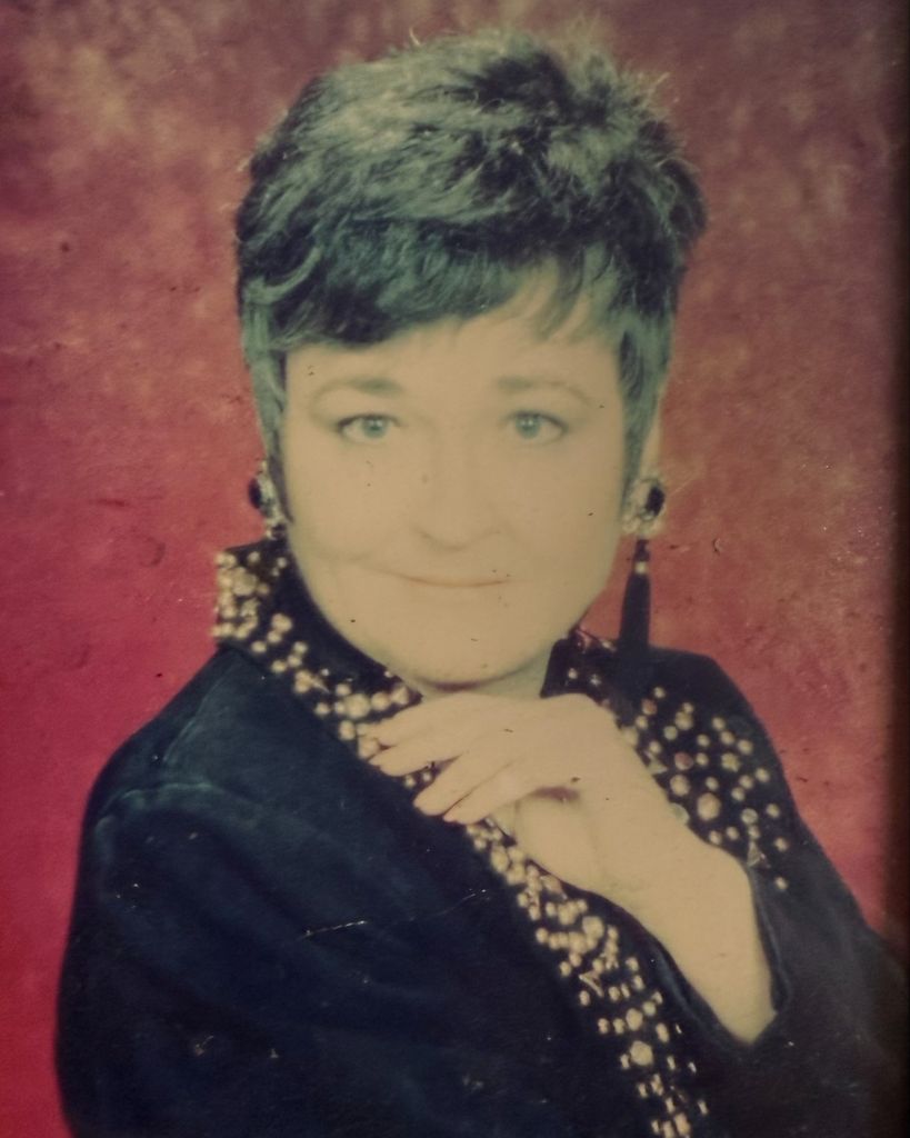 Carolyn Bennett Darsey