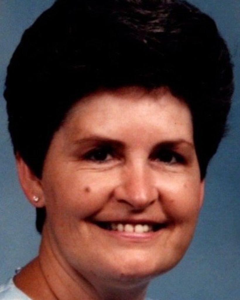 Louise Clawson Profile Photo