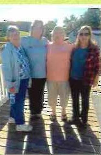 Laura Setliff photo gallery thumbnail 21 of 25