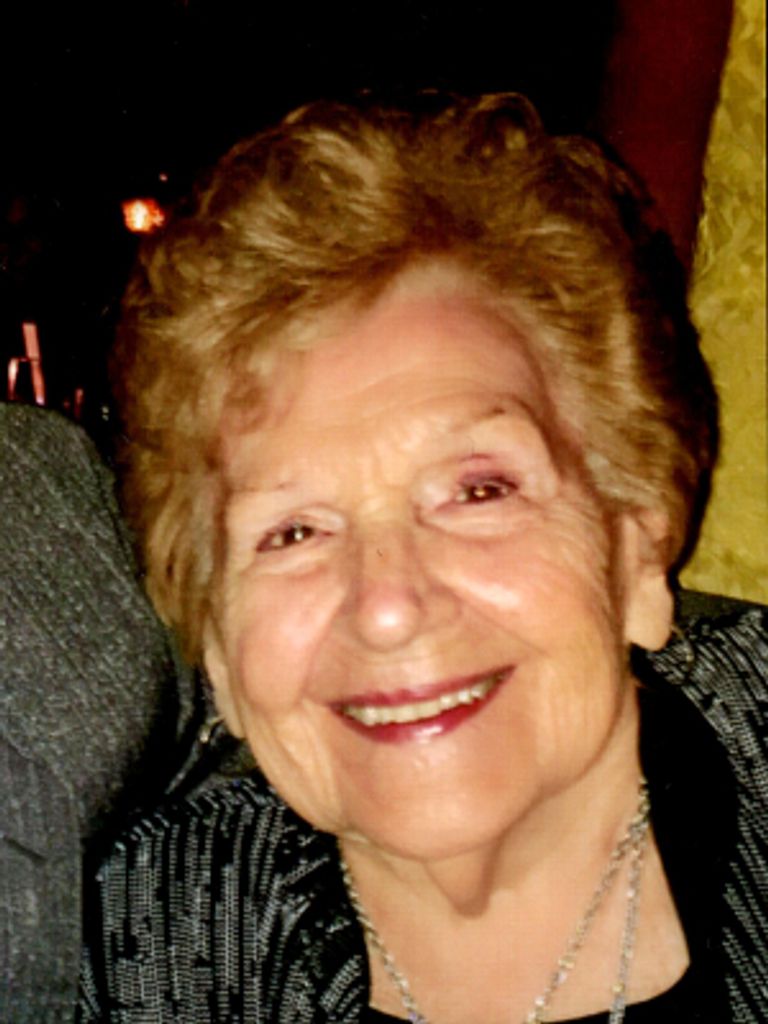 Anne Helen Kurey, Nee Simko