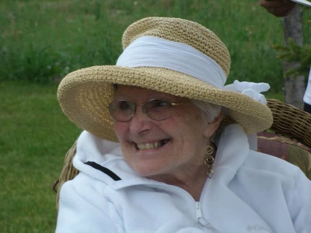Clare Jo Mckinley Profile Photo