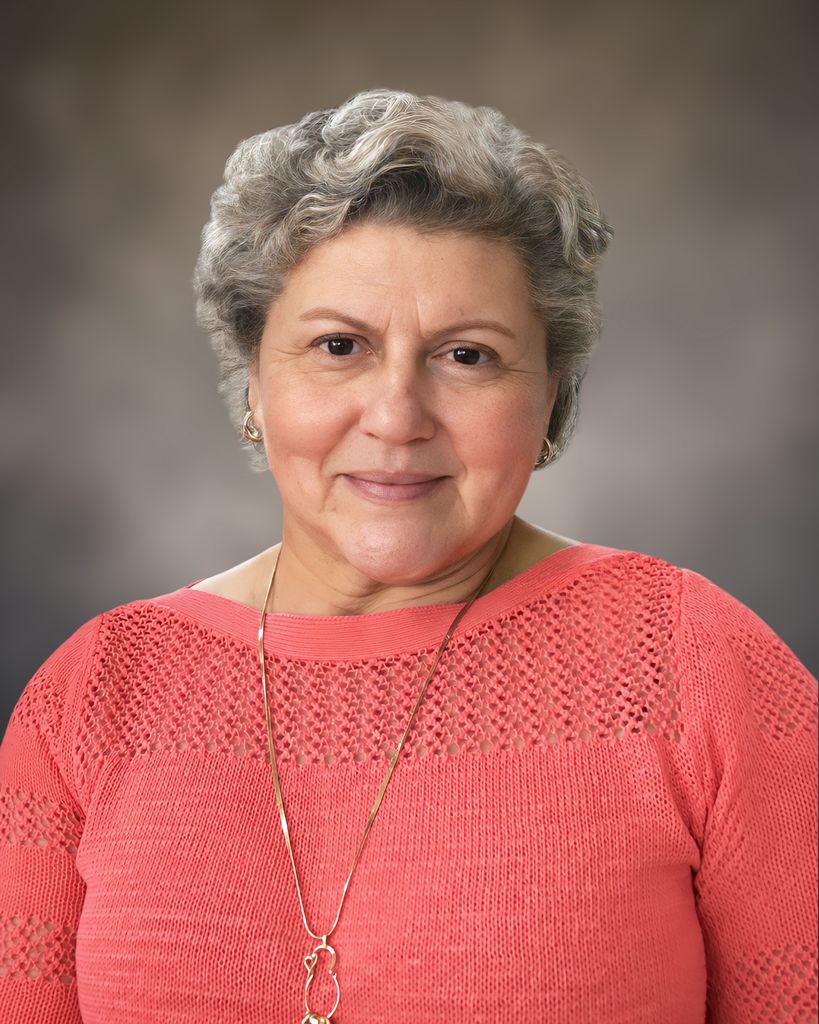 Luciana (Lucy) Tenuta