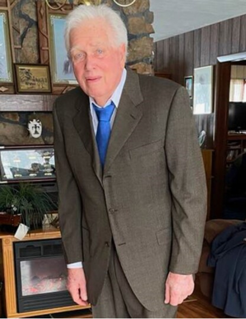 Larry Ed Wieneke