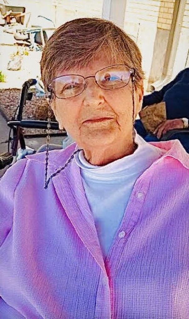 Iona Selensky Profile Photo