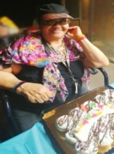 Velia Castro Profile Photo