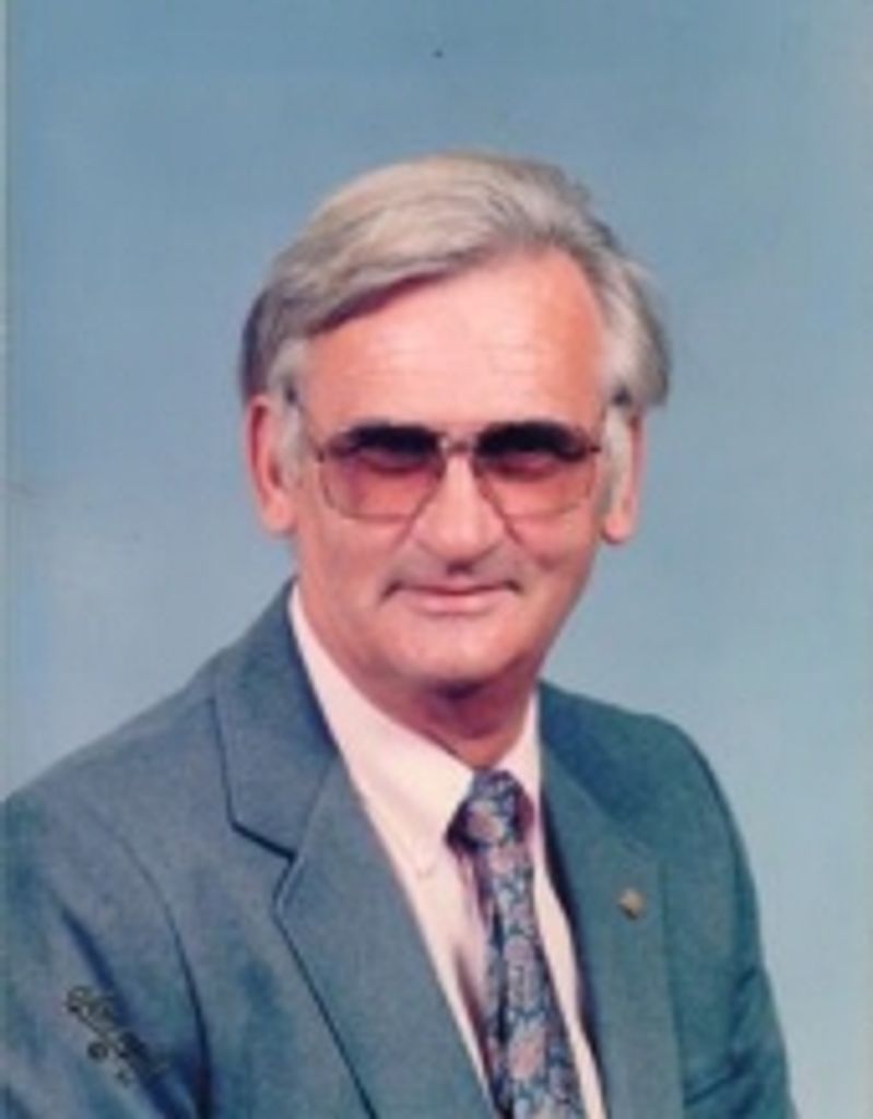Robert Eugene "Bob" Sweeney Sr.
