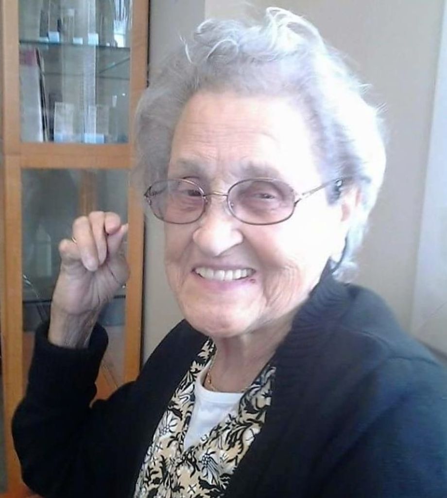 Della May (See)  Crump