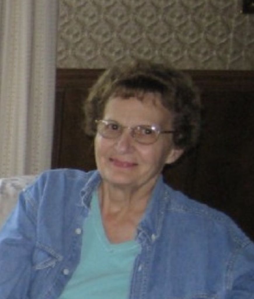 Mary Lou (Davis)  Sturgeon