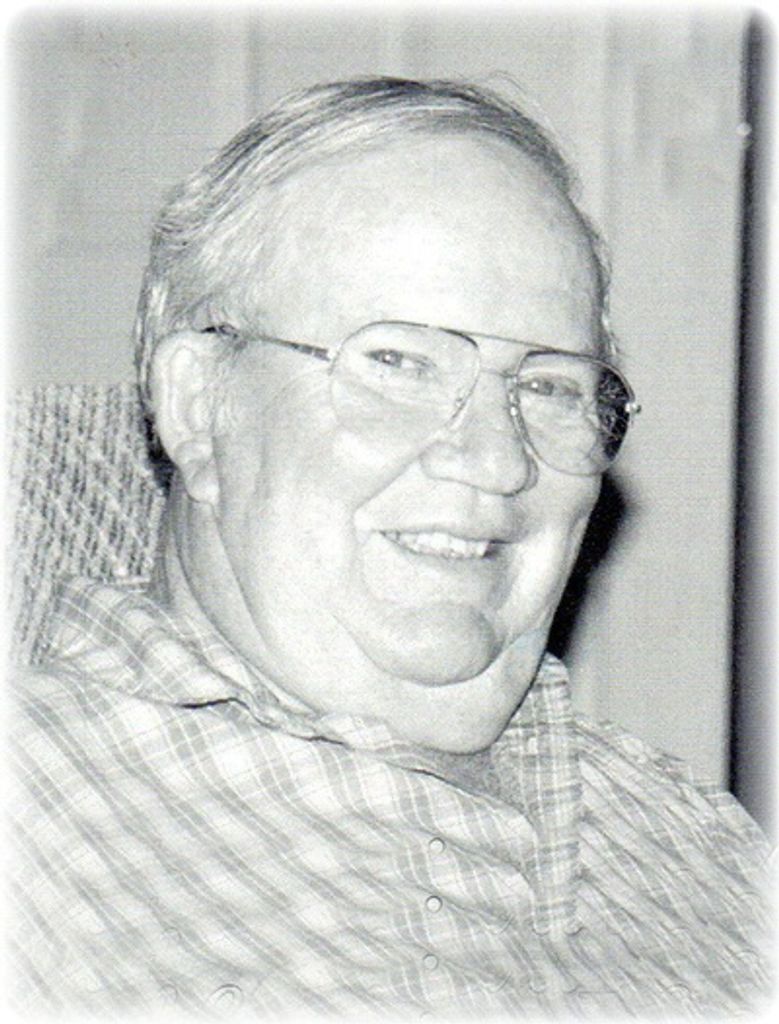 Robert Lowell Plumlee