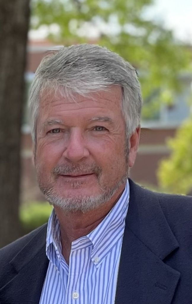 Simon Russell Hewitt Profile Photo
