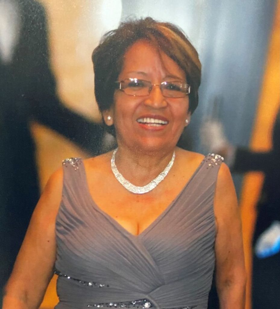 Elvia Caceres