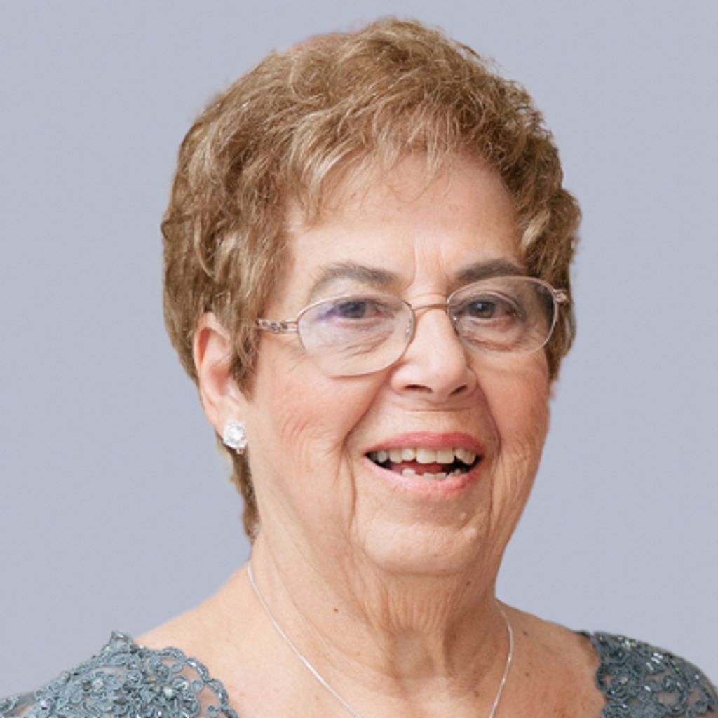 Antoinette Tommolino Profile Photo