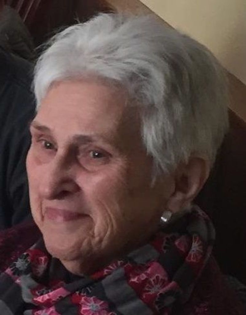 Bea (VanSanford) Larrabee Profile Photo