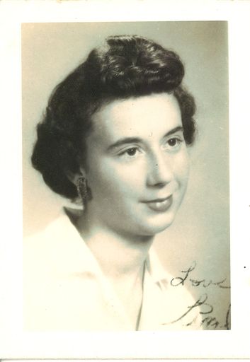 Linda Jewell (Deal)  Crosby photo gallery thumbnail 149 of 246