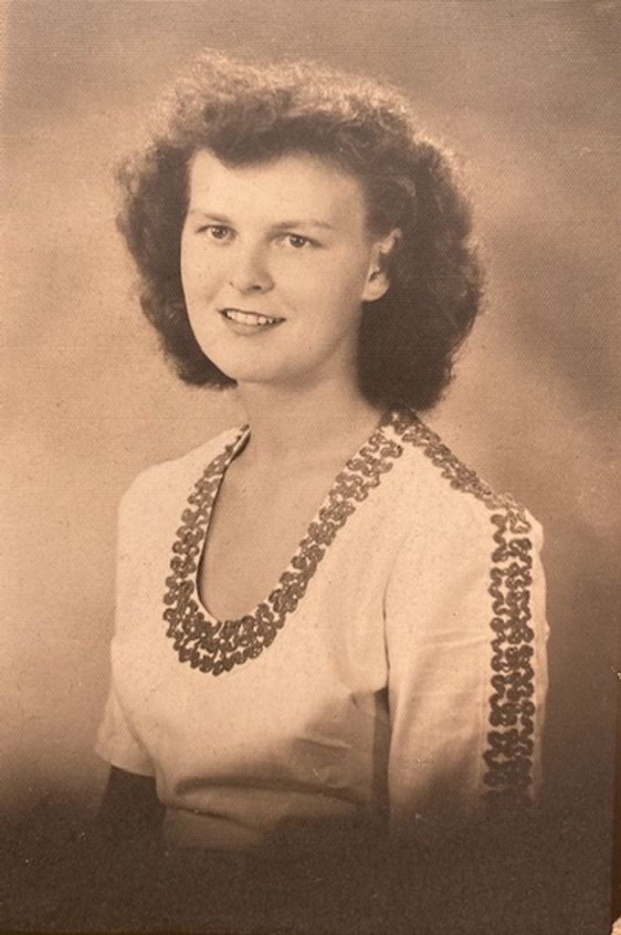 Elizabeth Joan Davis Profile Photo