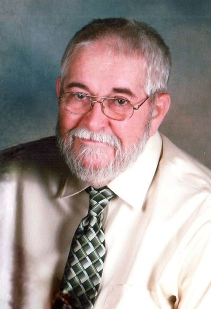David "Bear" Wade Roberts Profile Photo