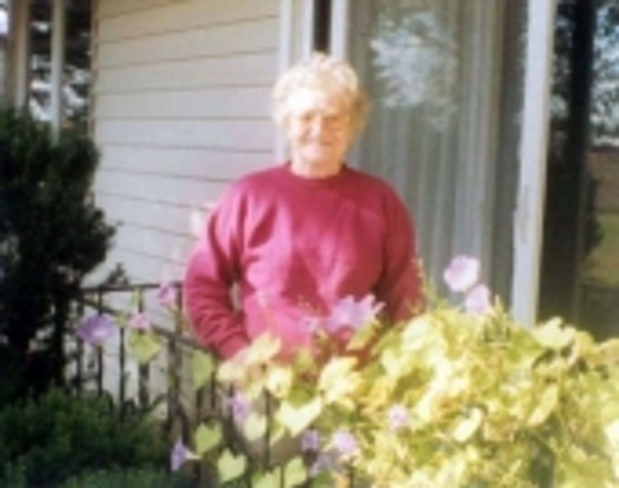 Emma Blackburn photo gallery image 2 of 2