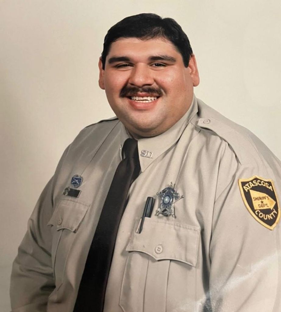 Joe Louis Paez Profile Photo