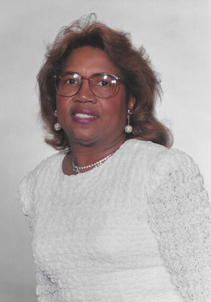 Naomi H. Lewis Profile Photo
