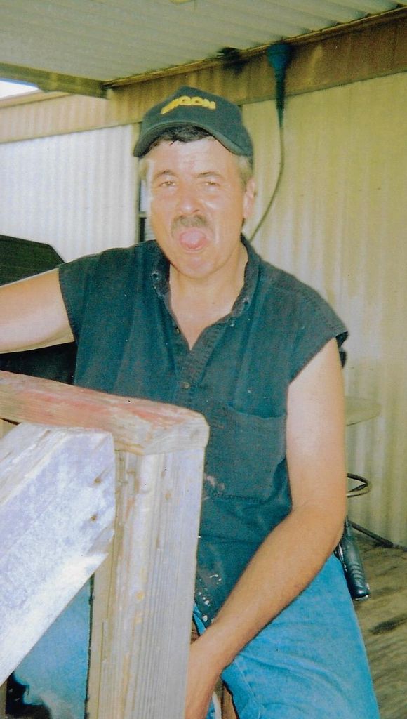 Tony Wayne Smith Profile Photo
