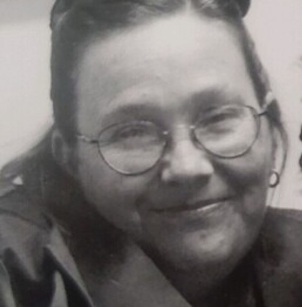Yolanda Janousek