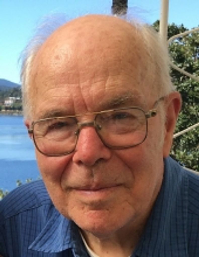 Robert Stirling Mcinnes Profile Photo