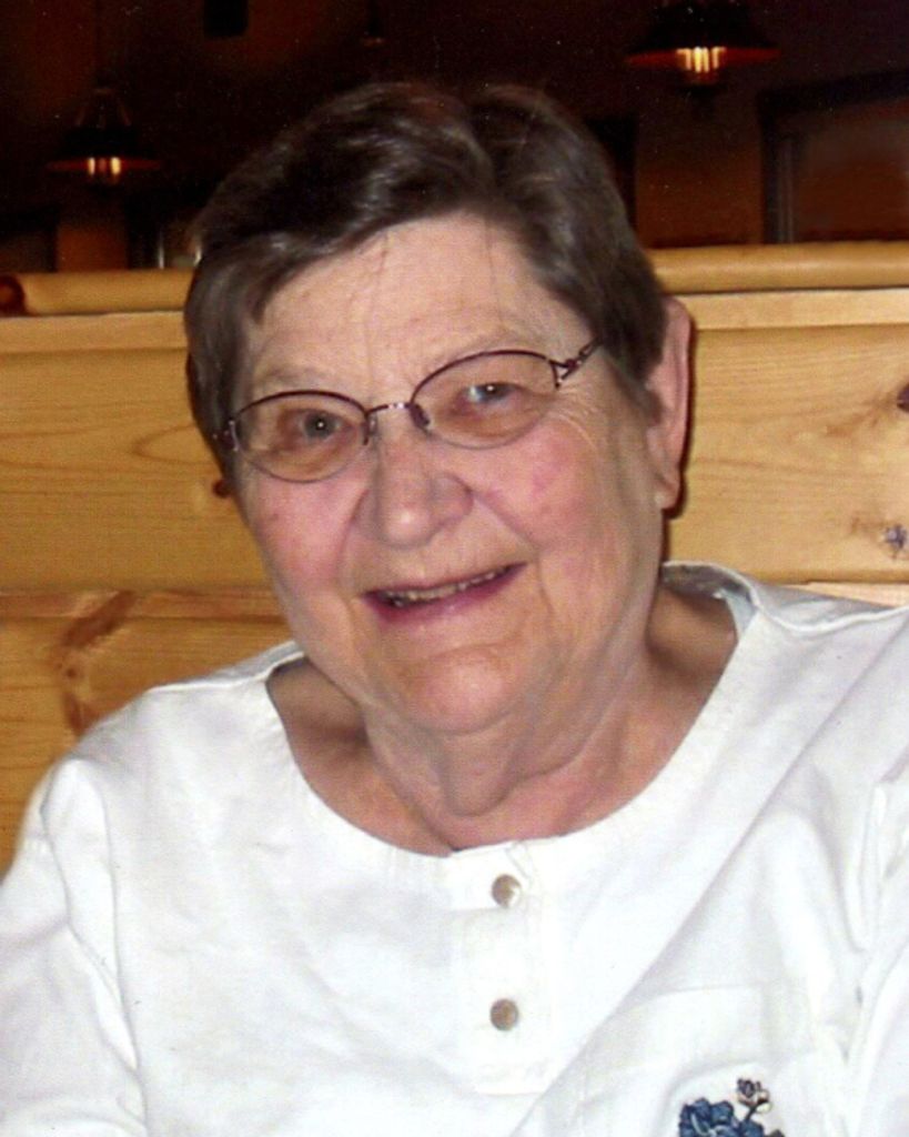 Jacquelyn Joanne "Jackie" (Pankratz)  Olson