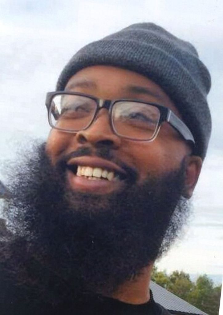 Michael James Norwood, Jr. Profile Photo