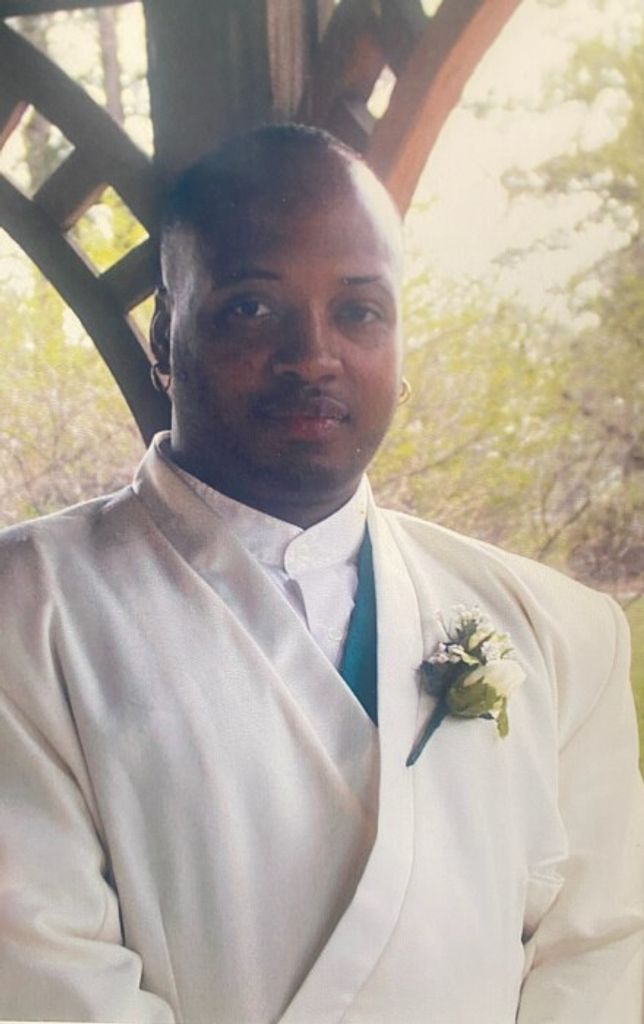 Troy Mitchell Holmes Profile Photo