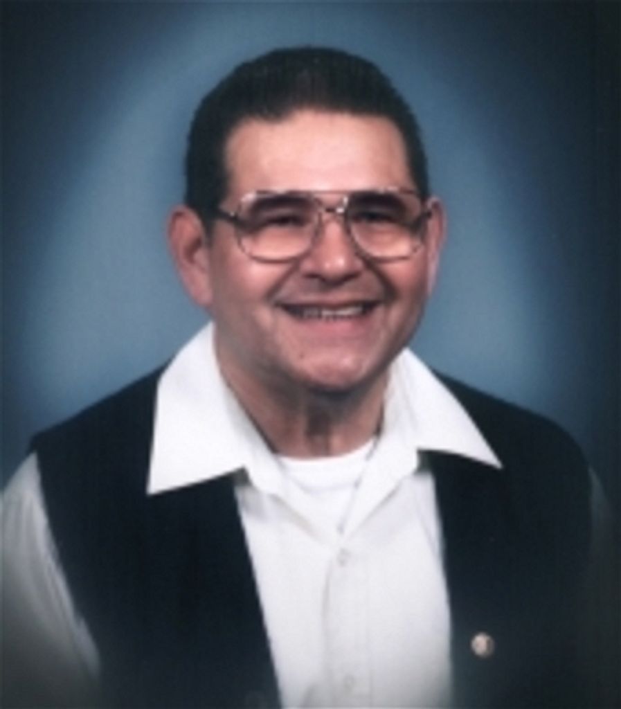 Tomas Santos Profile Photo