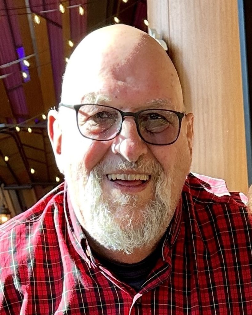 Russell Douglas Smith Profile Photo