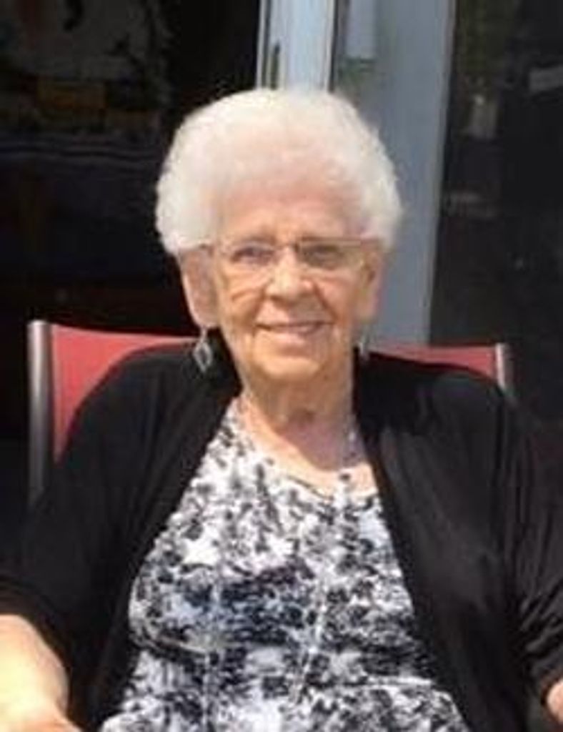 Evelyn Elaine Waidelich