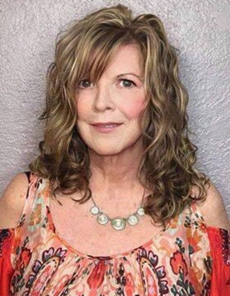 Christina Robin (Shine)  Solowsky Profile Photo