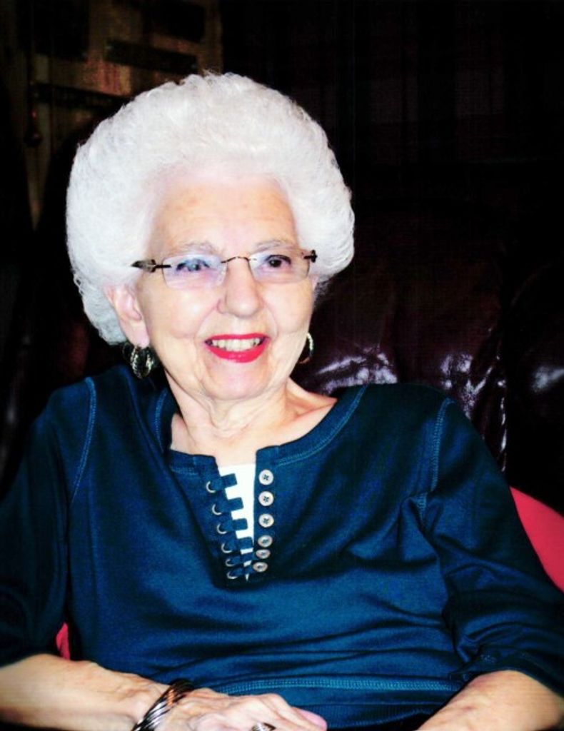 Joan Elaine (Yearsley)  Thomas