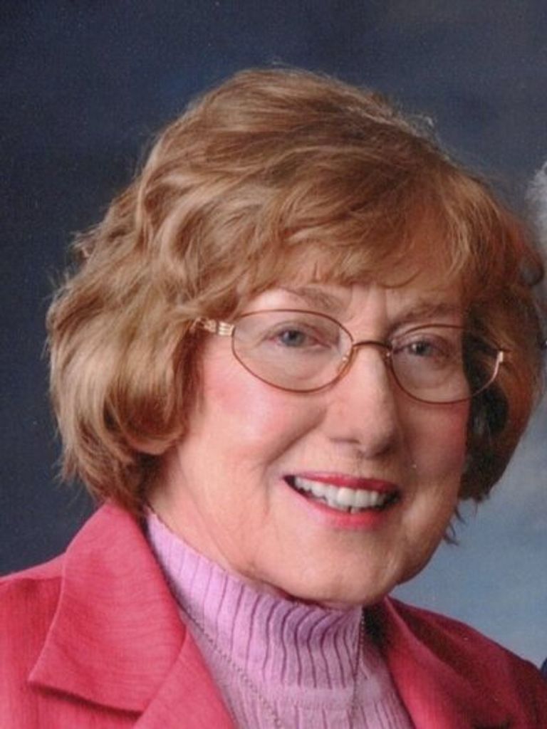 Sarah Jane Hall Profile Photo