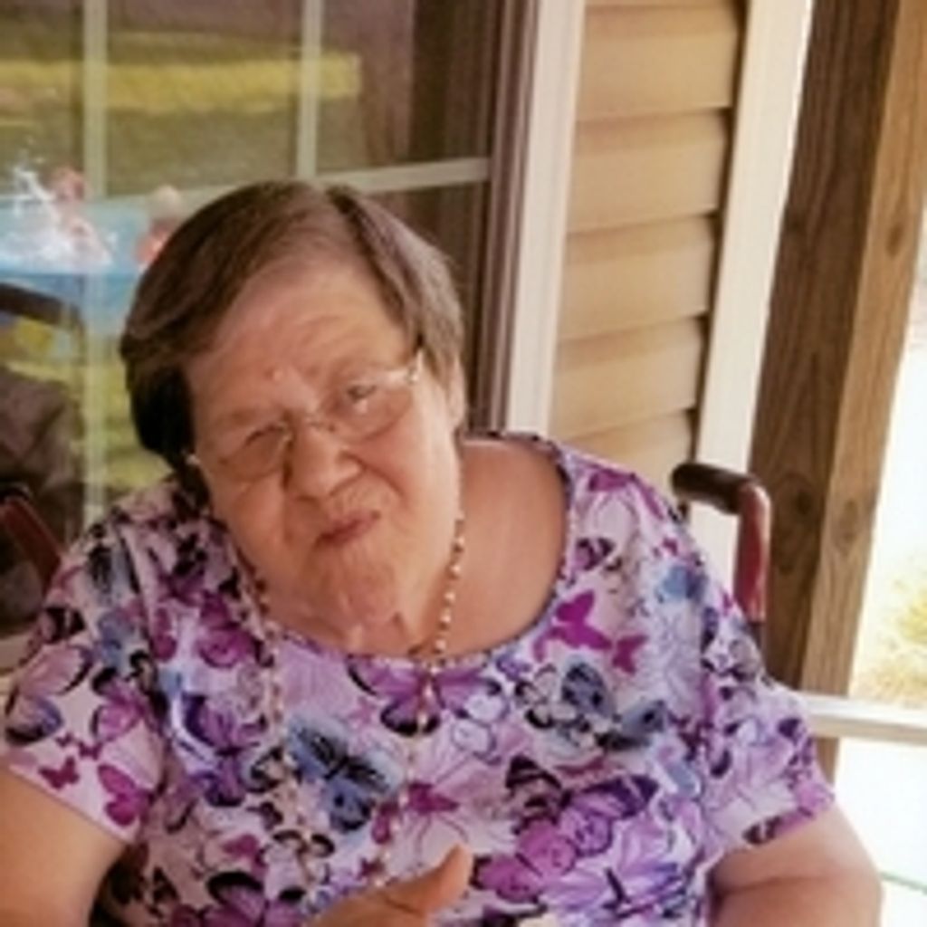 Mae Elizabeth Holcomb