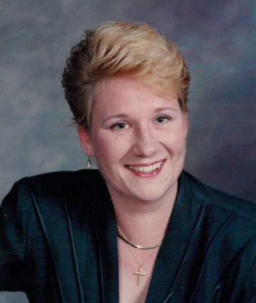 Teresa Ingrid (Schoutko)  Deryck Profile Photo