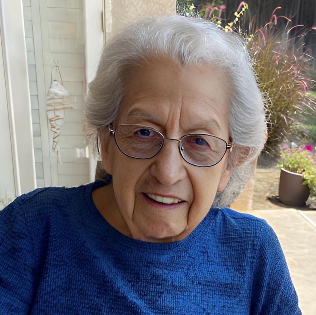 Lupe - Rios Profile Photo