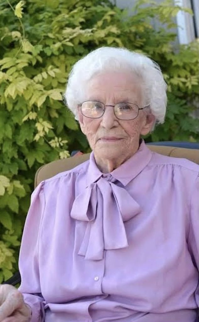 Nina Warr