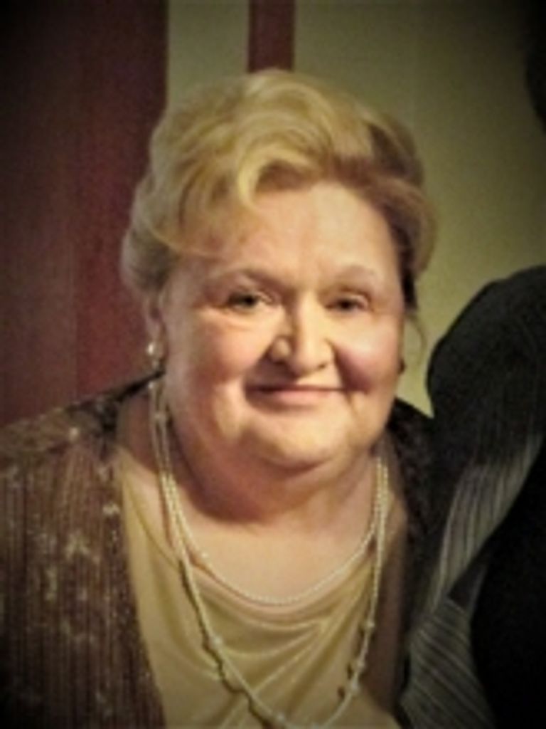 Lois L Novak
