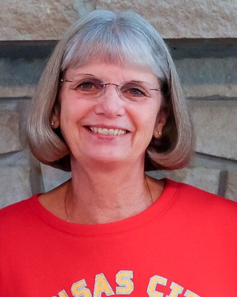 Julie L. Ahrens Profile Photo