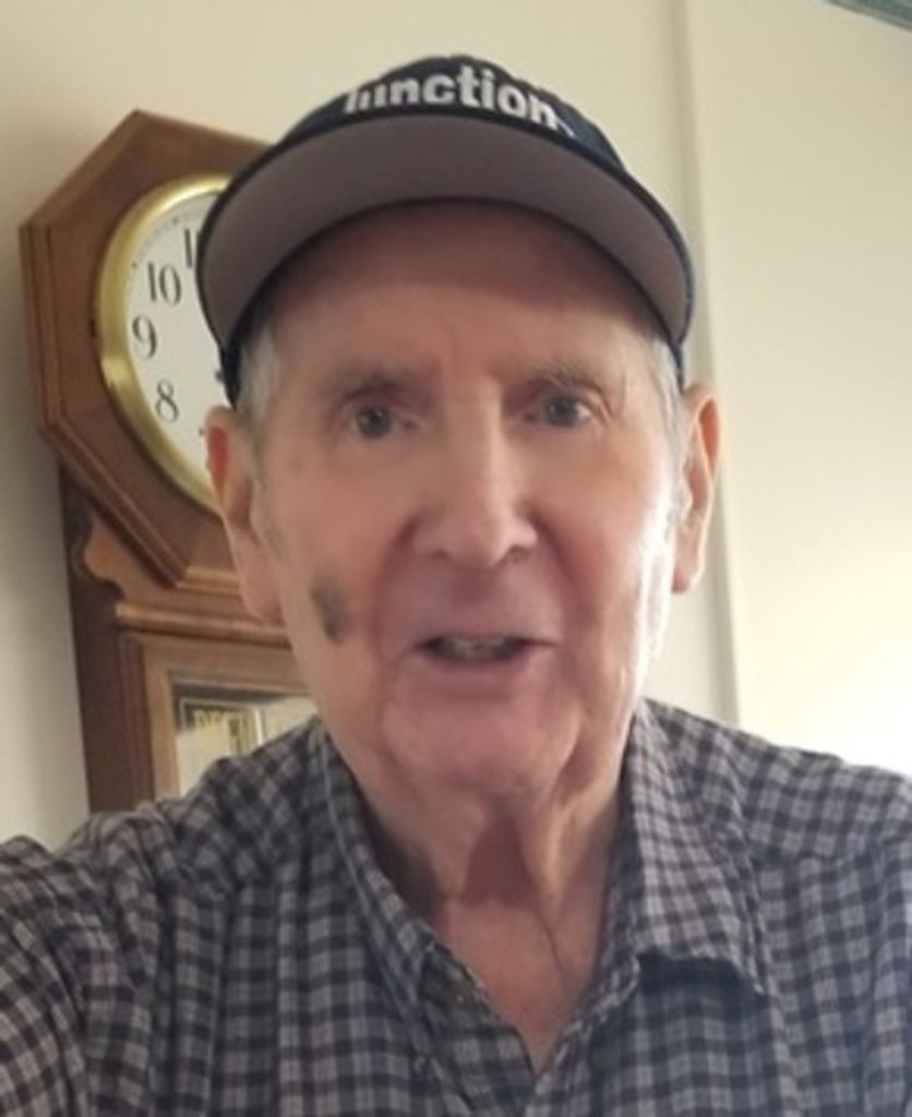 Roy Chapman Profile Photo