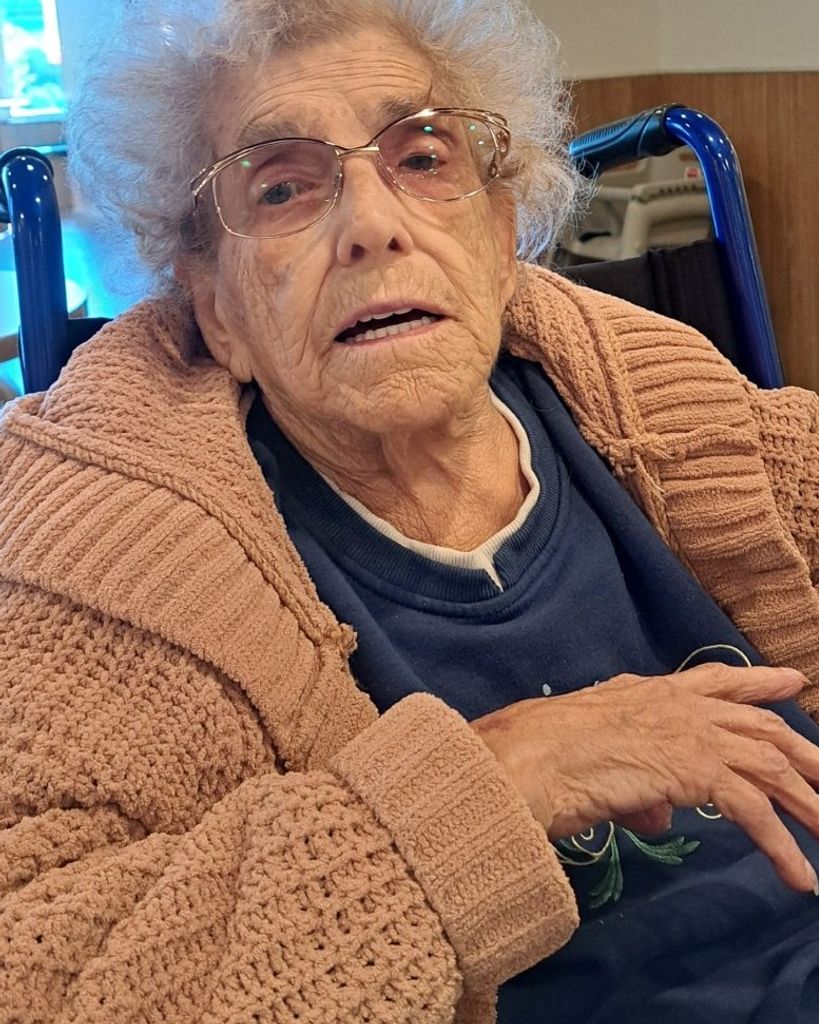 Helen E. Heisey Profile Photo