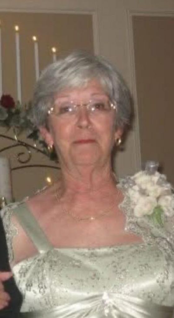 Suzann Kloesel Profile Photo