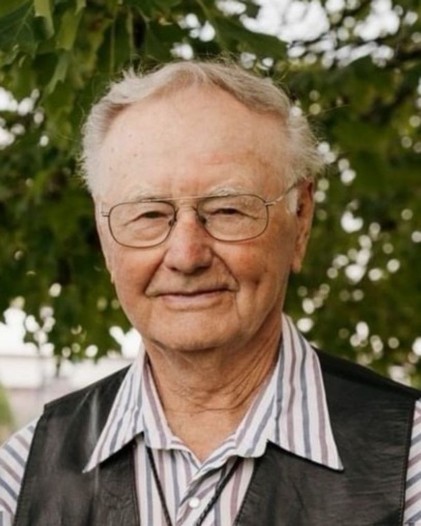 Robert "Bob" Kuchinski