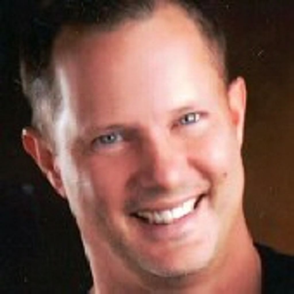 Robert "Robbie/Bob" White