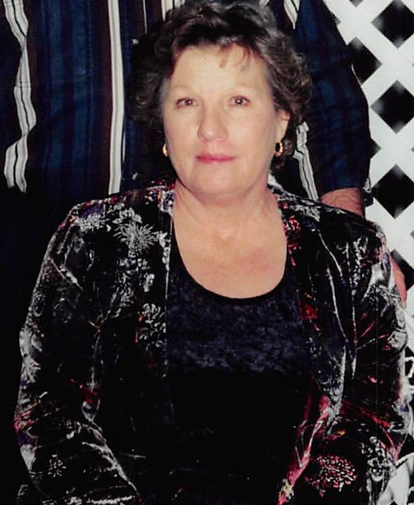 Linda Louise Reeves