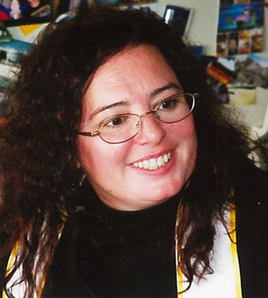 Julie Anne Warden-Gregory Profile Photo