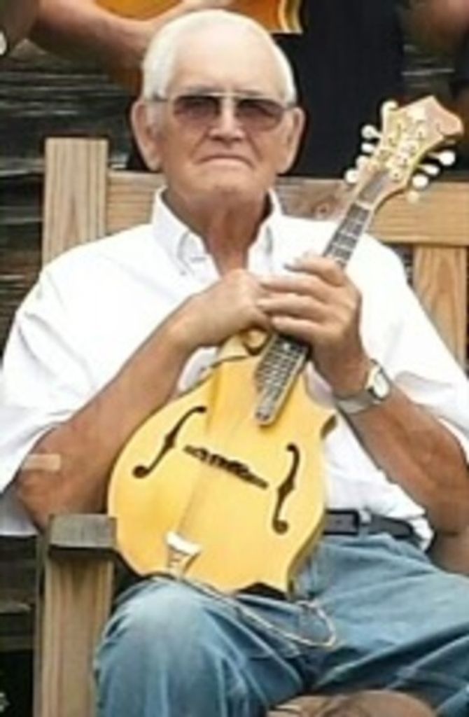 Reid James Robertson Profile Photo