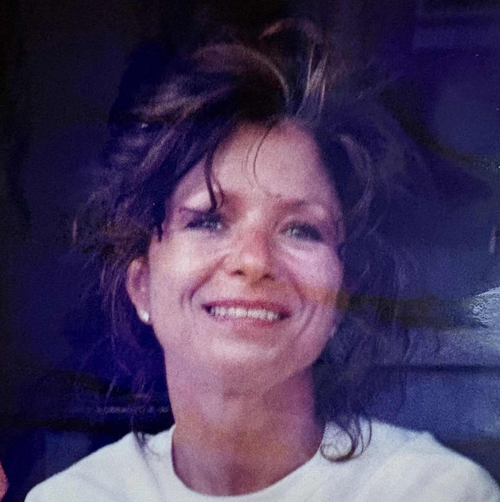 Linda Hamilton Profile Photo